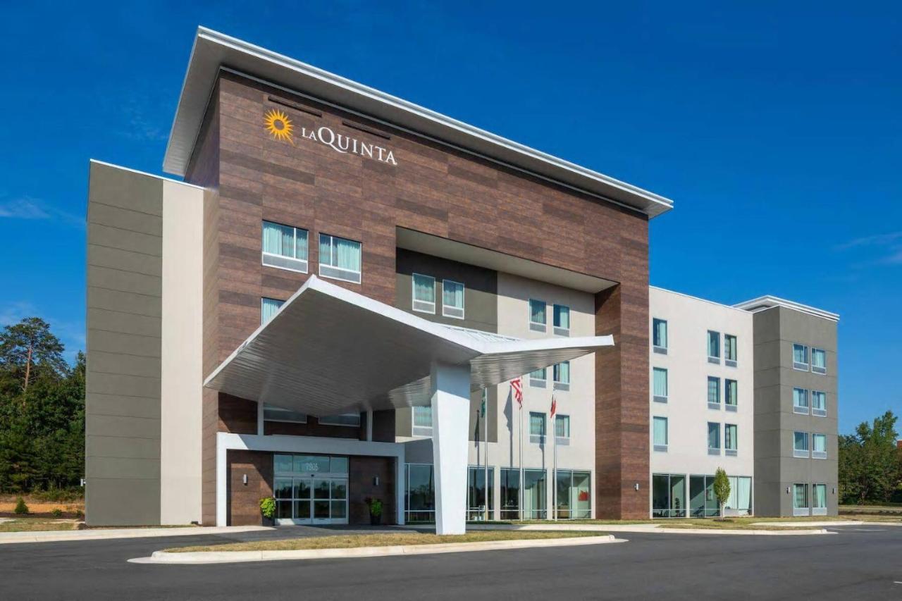 La Quinta Inn & Suites By Wyndham Wisconsin Dells- Lake Delton Exterior photo